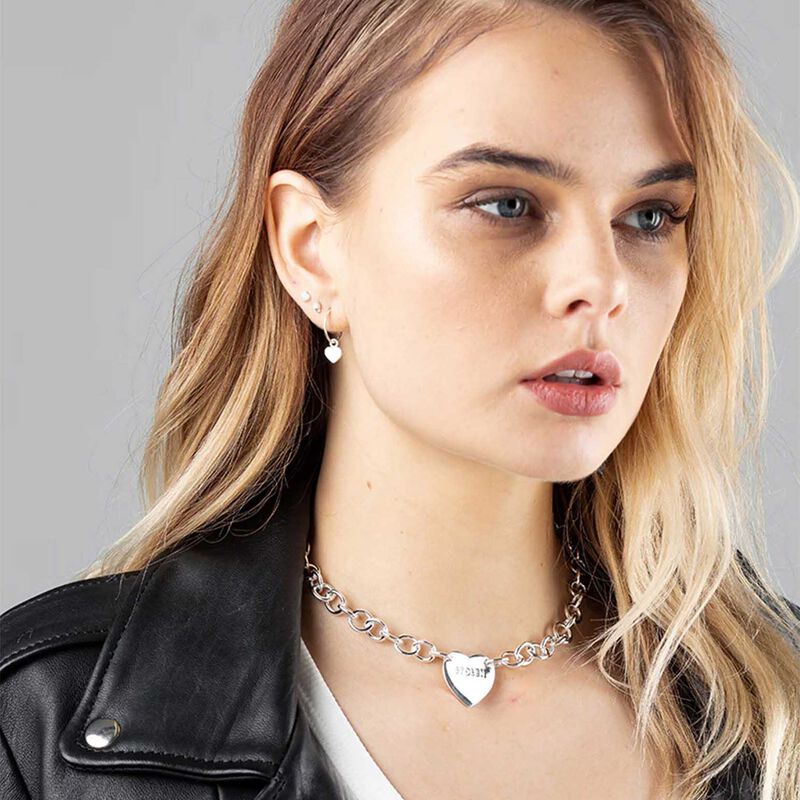 Stolen Girlfriends Club Cold Heart Choker image number 3