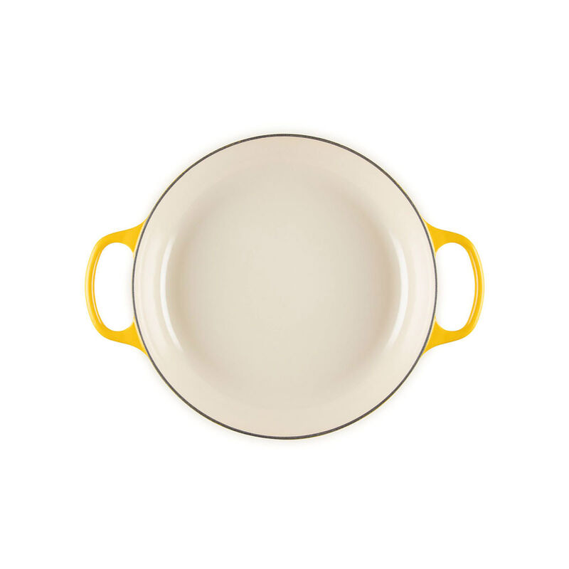 Le Creuset Signtature Cast Iron Shallow Casserole 30cm image number 37