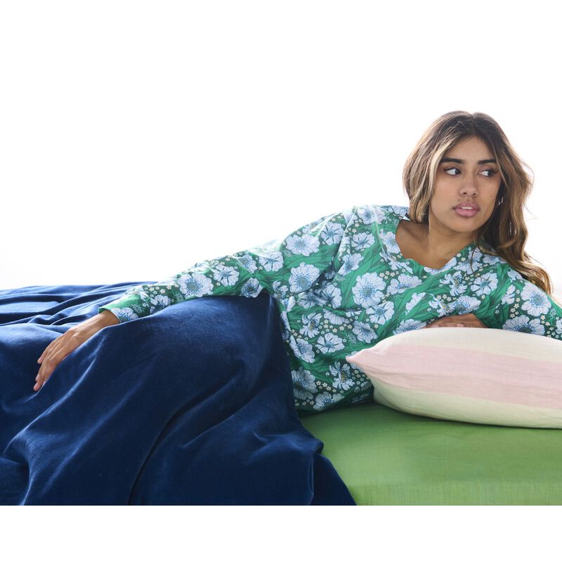 Kip&Co Tumbling Flowers Green Organic Cotton Long Sleeve Nightie image number 3