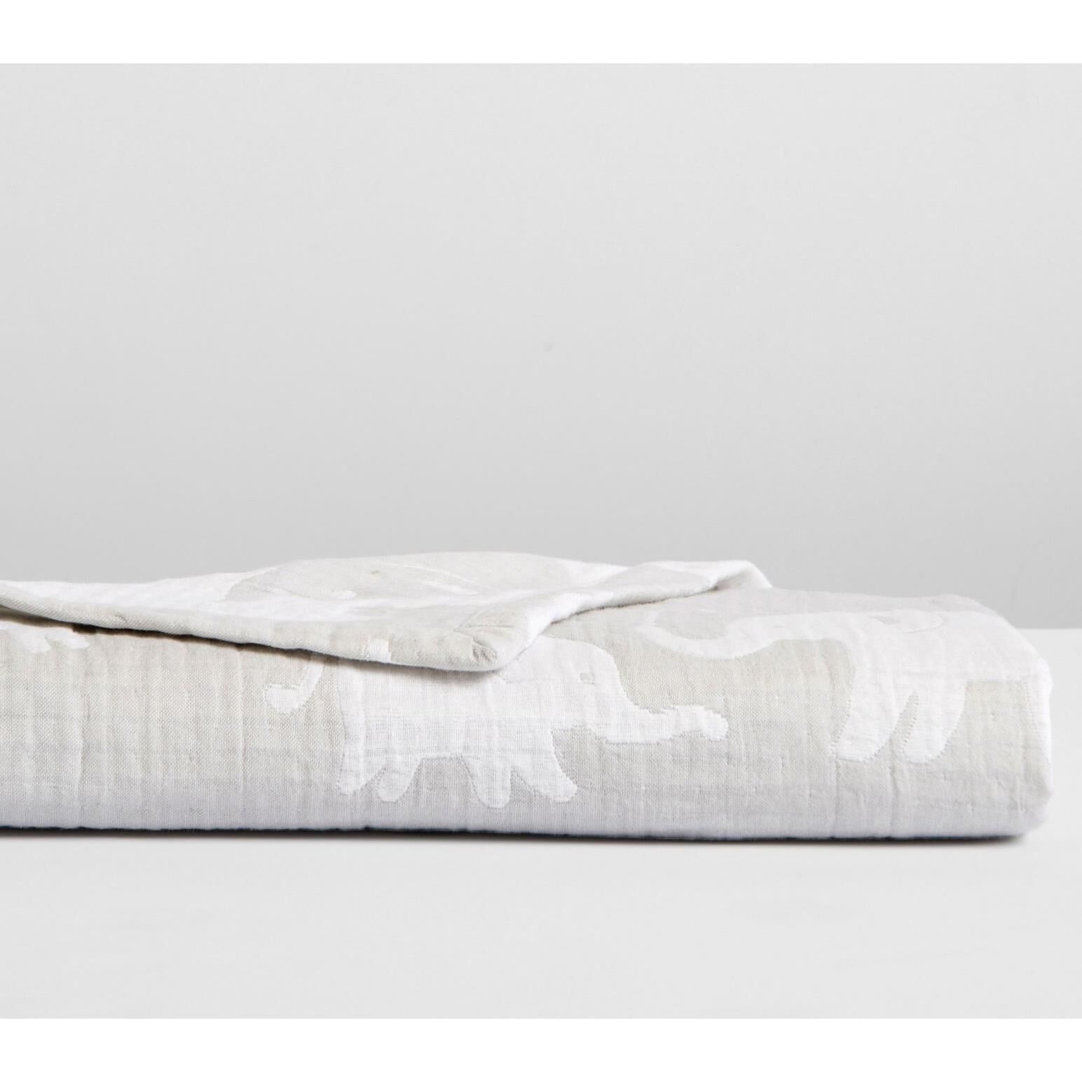 Pottery barn elephant bedding deals