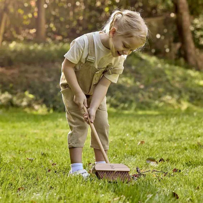 Hape Yard Broom image number 1