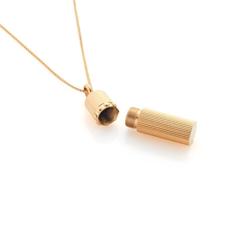 Silk & Steel Odyss&eacute;e Capsule Necklace image number 2