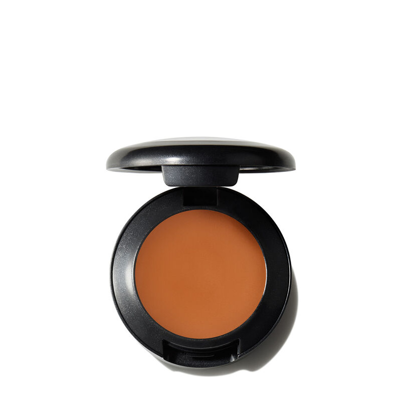 MAC Studio Finish SPF30 Concealer image number 2