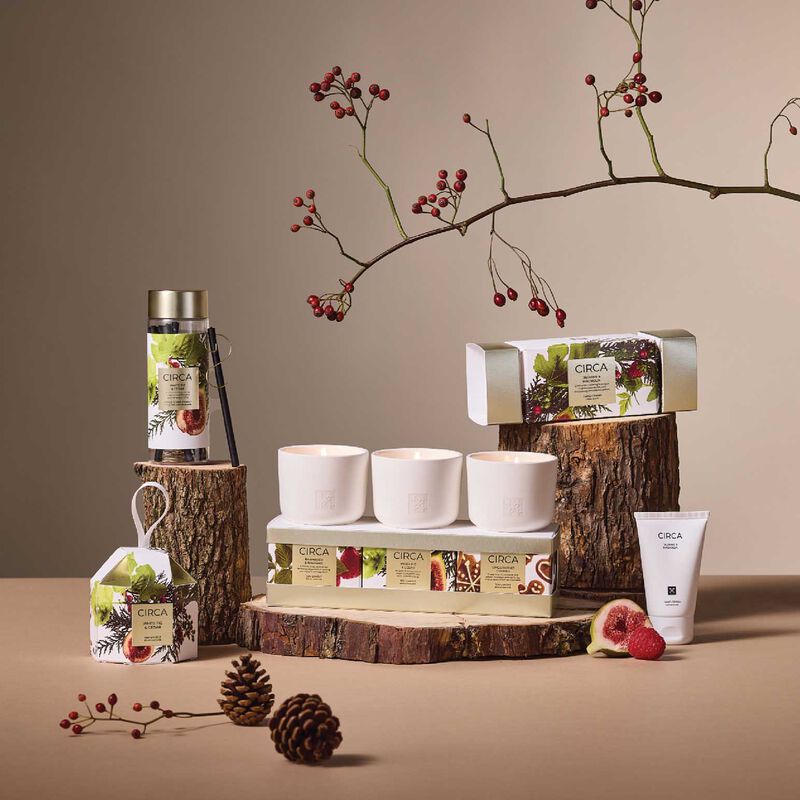 CIRCA Christmas Candle Trio image number 1