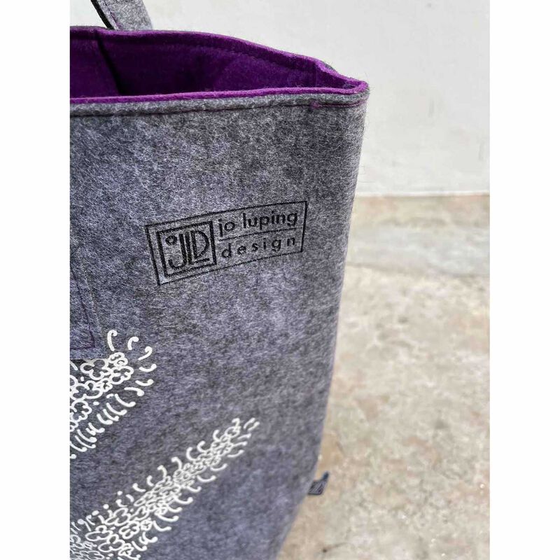 Jo Luping White Koromiko Grey & Purple Ecofelt Shoulder Tote Bag image number 2
