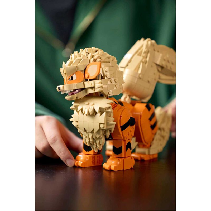 LEGO Pok&eacute;mon Arcanine image number 1