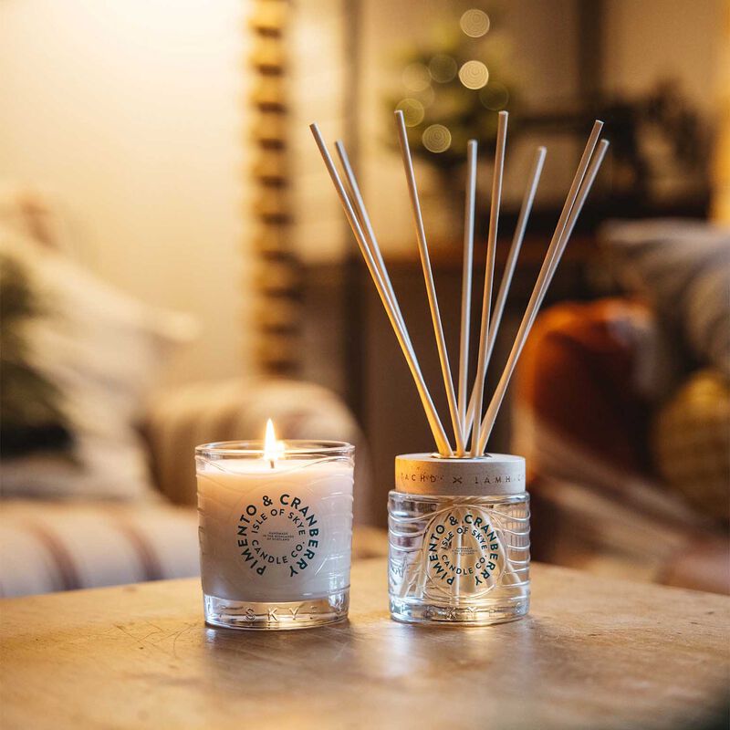 Isle of Skye Pimento & Cranberry Reed Diffuser 130ml image number 2