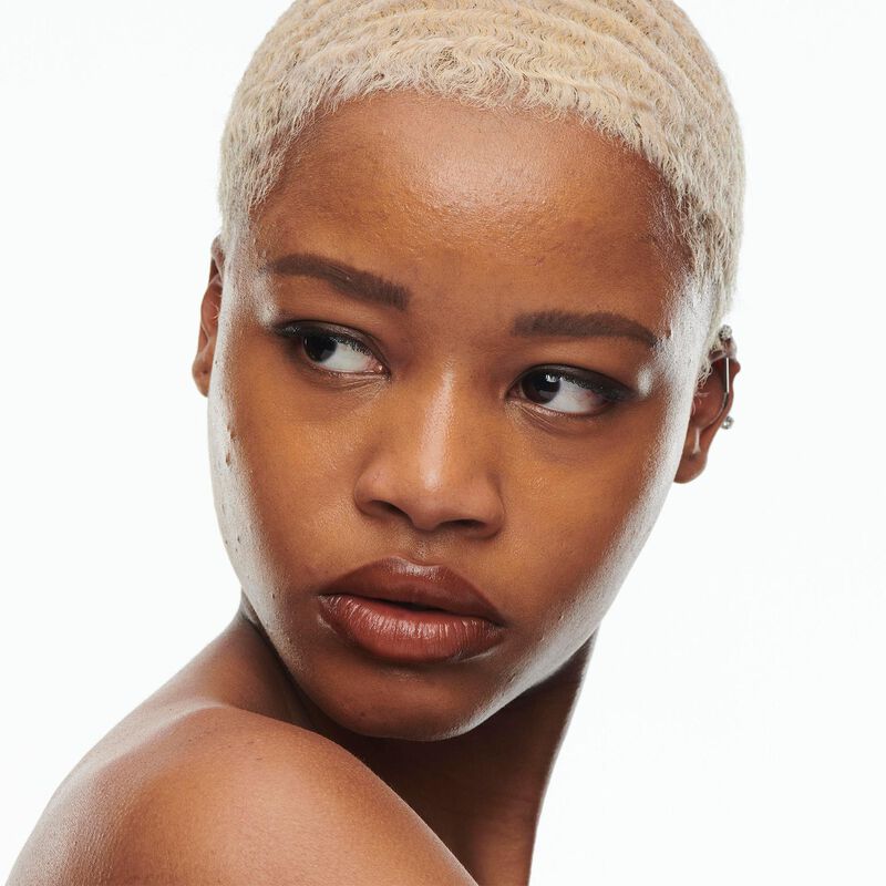 MAC Studio Radiance Serum Powered Foundation image number 82