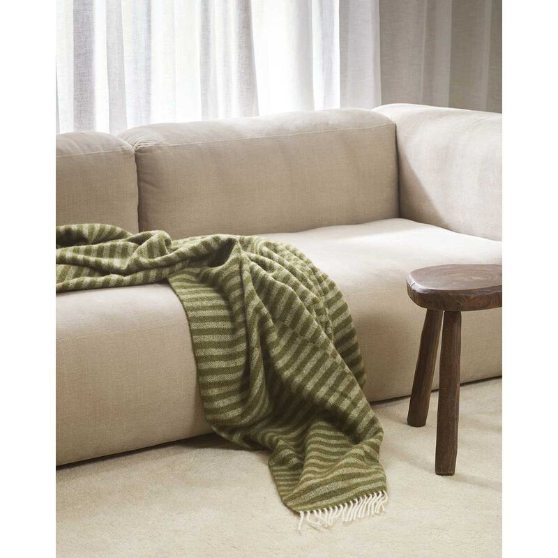 Baya Noah 100% NZ Wool Throw 130x190cm - Olive image number 1
