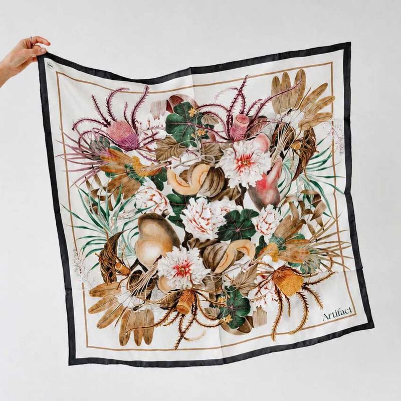 Artifact Liora Tapestry Scarf image number 1