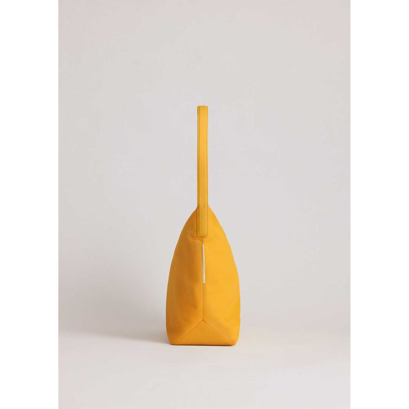 UTILITY by Yu Mei Medium Utility Braidy image number 3