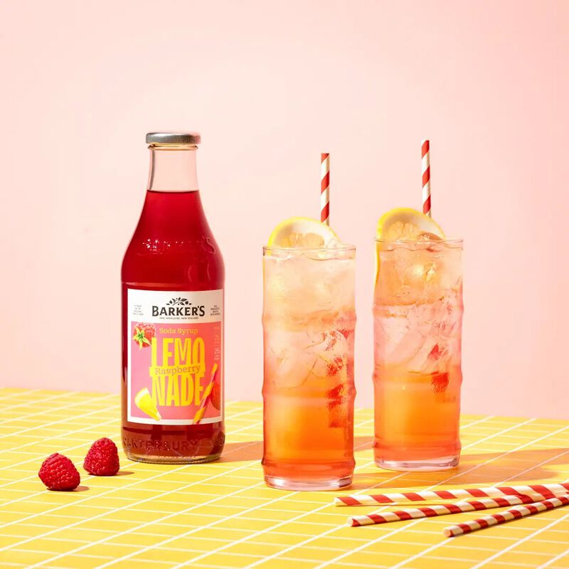 Barker's Rasp Lemonade Soda Syrup 710ml image number 1