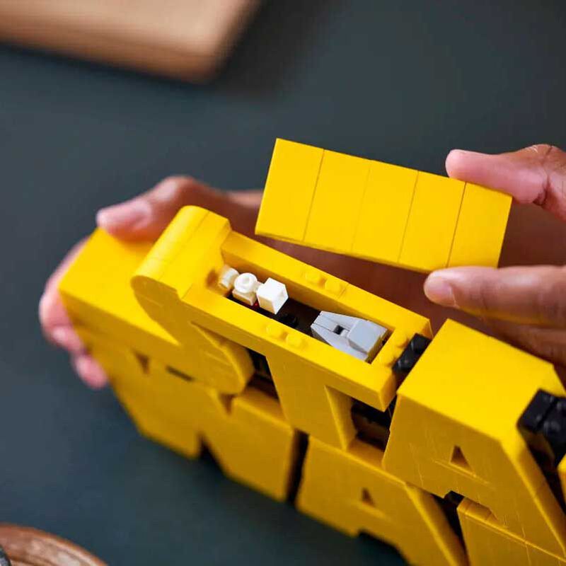 LEGO Brick Built Star Wars™ Logo image number 2
