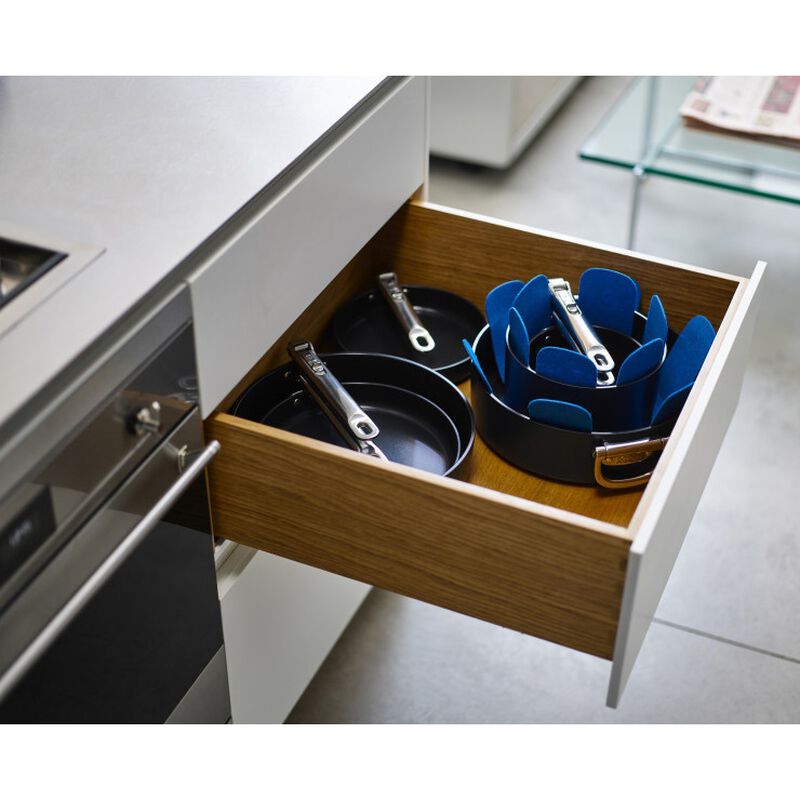 Joseph Joseph Space 3-Piece Non-Stick Saucepan Set image number 3