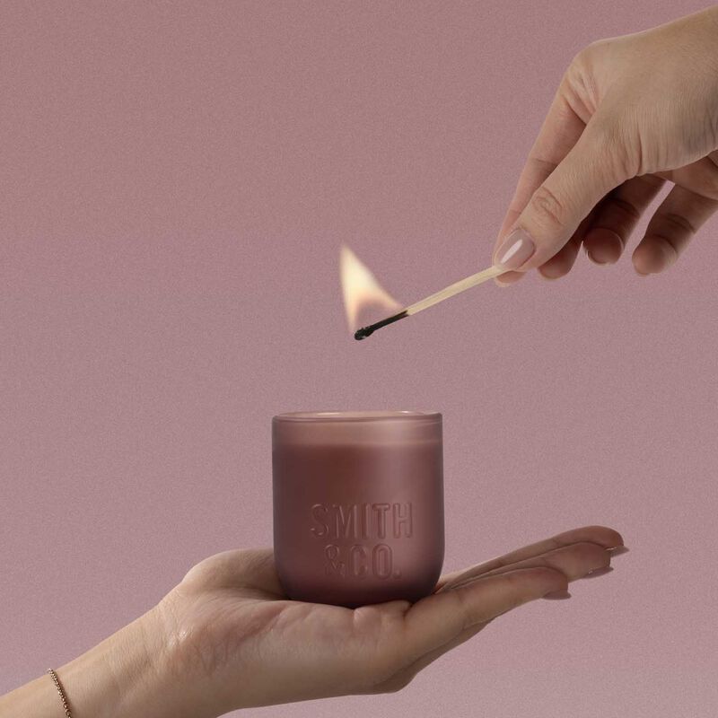 Smith & Co. Blush Rose & Blackberry Scented Candle 80g image number 1