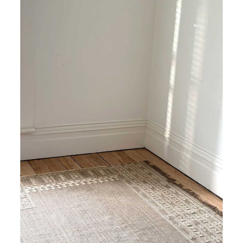 French Country Sundara Motif Rug Sand Large image number 1