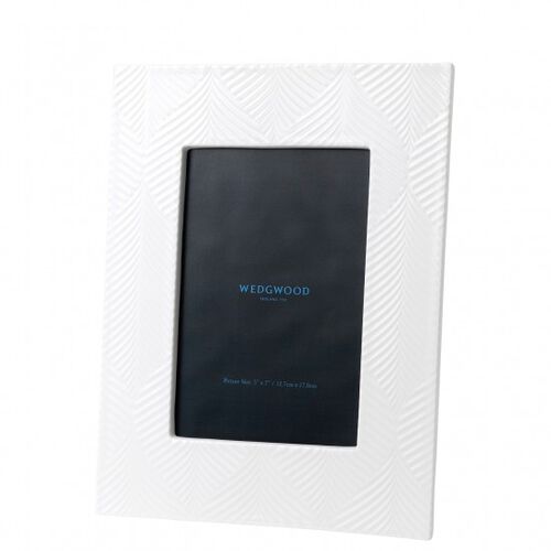 Wedgwood White Folia Picture Frame 5x7"