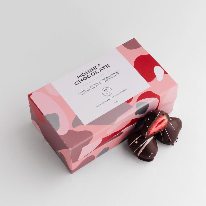 House of Chocolate Dark Chocolate Freeze Dried Strawberries 100g image number 2