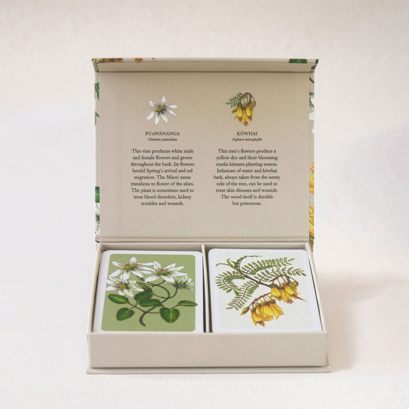 Connor Collection Botanical Playing Cards image number 3