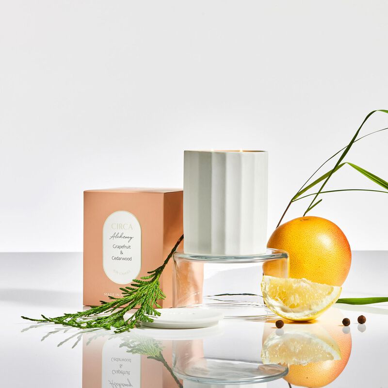CIRCA Alchemy Grapefruit & Cedarwood Candle 350g image number 1