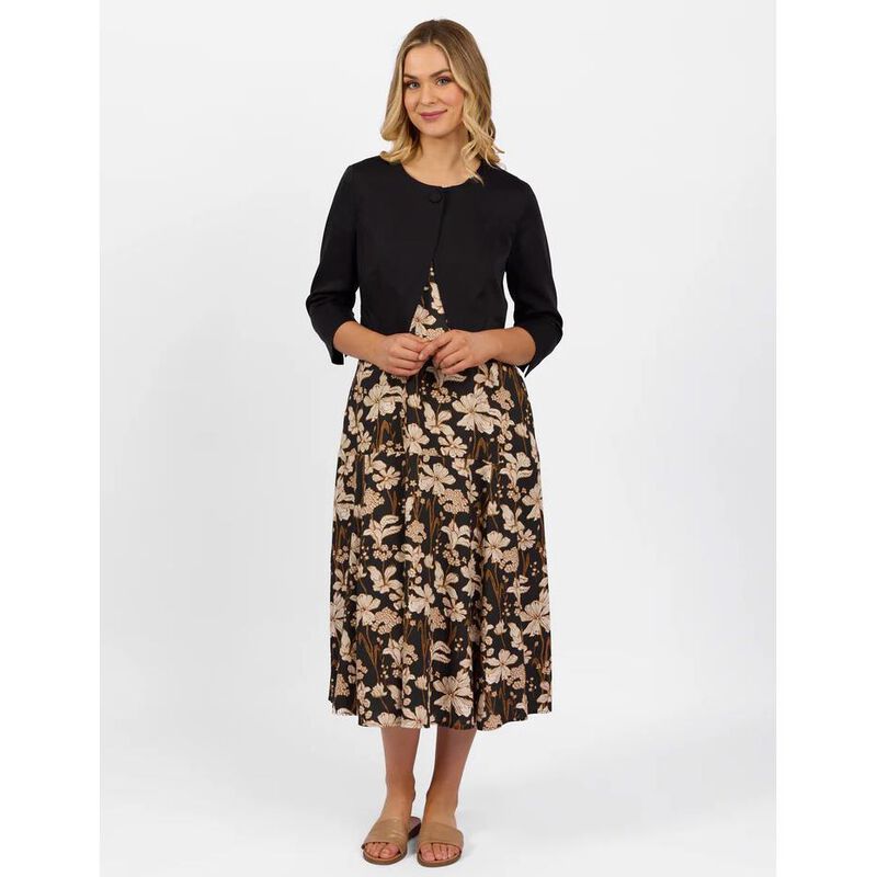 Vassalli 3/4 Sleeve Single Button Cropped Jacket image number 3