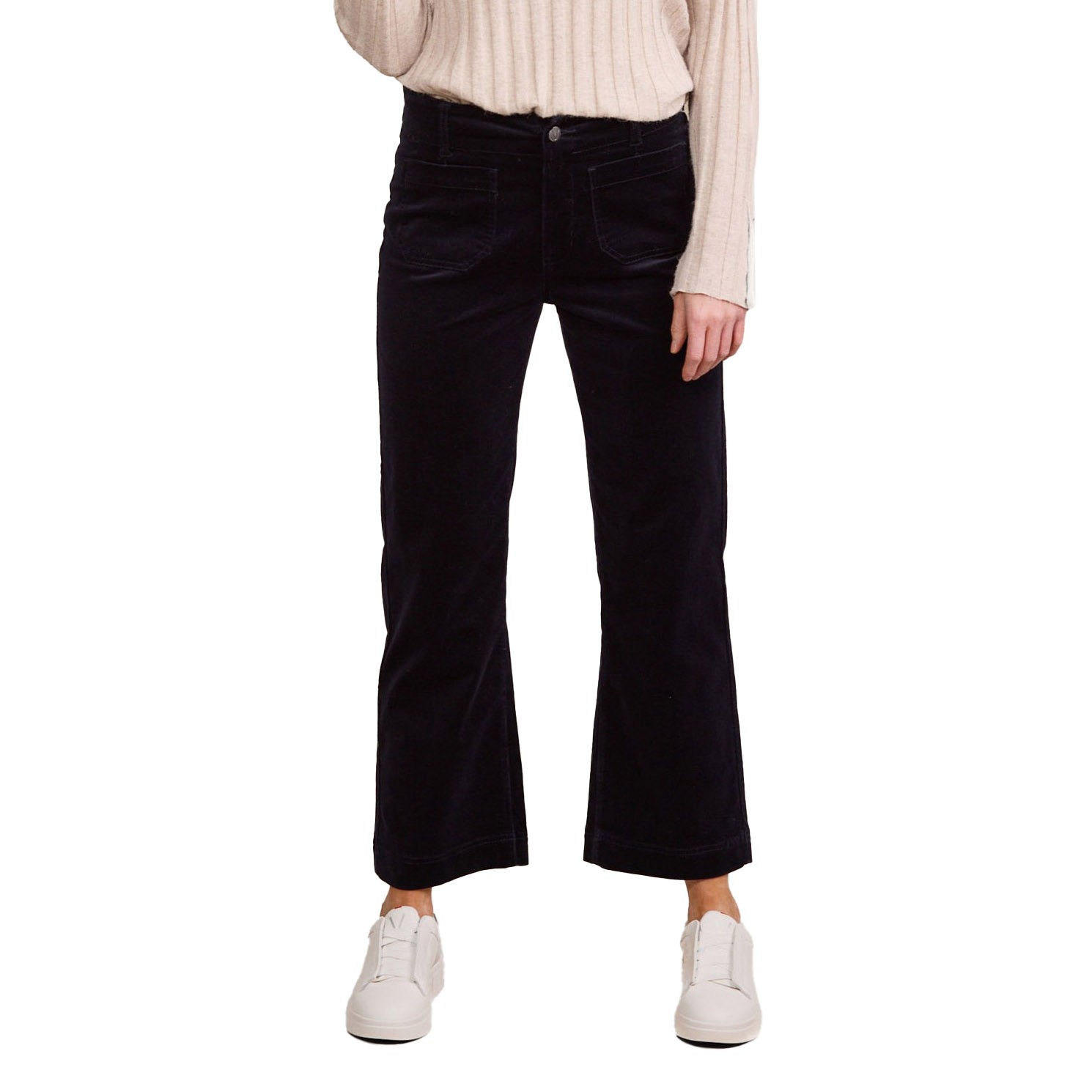 Vassalli Wide Leg Ankle Grazer Pant