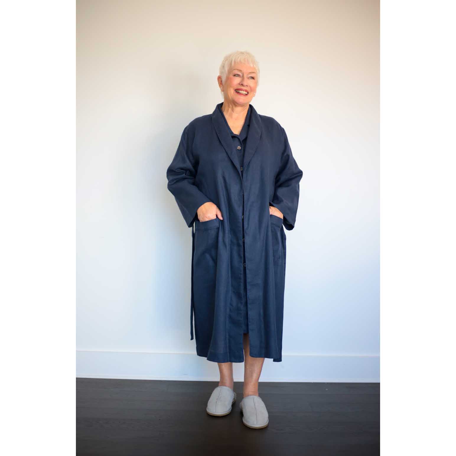 MM Linen Navy Linen Robe