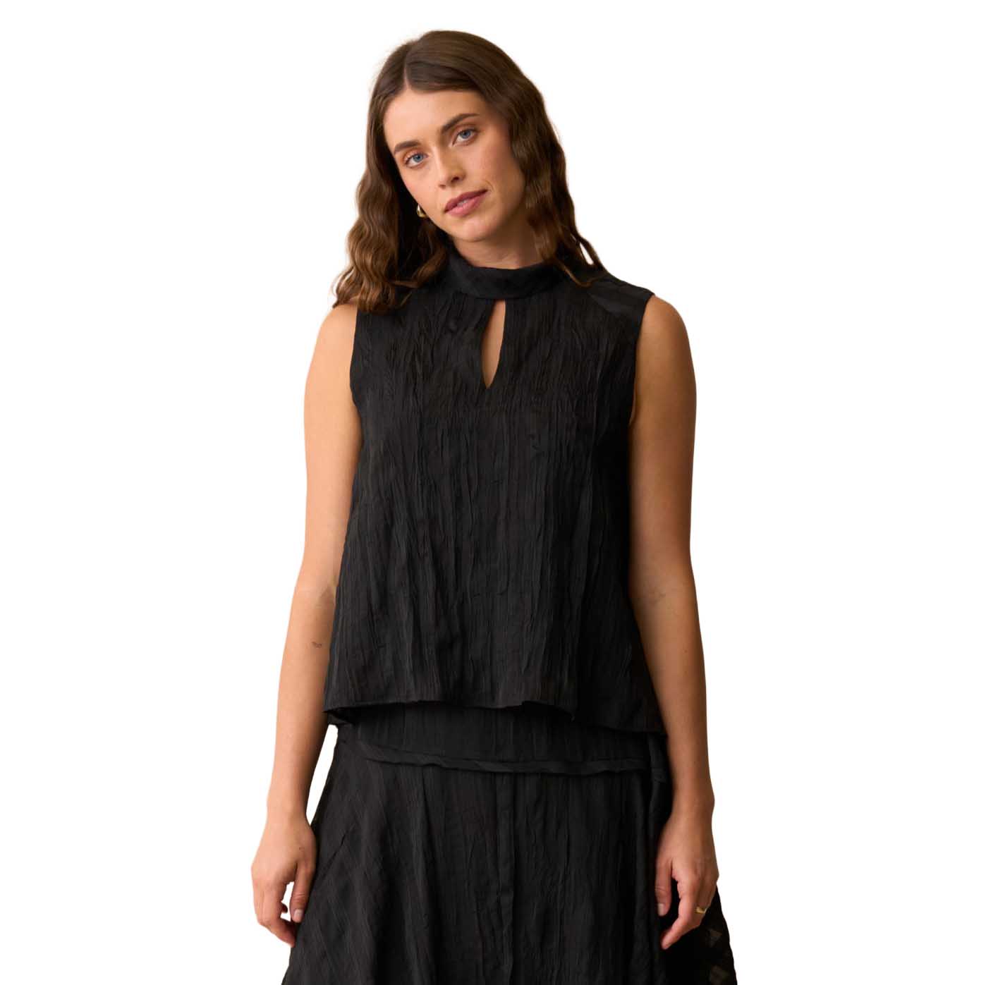 Neris Art House Top