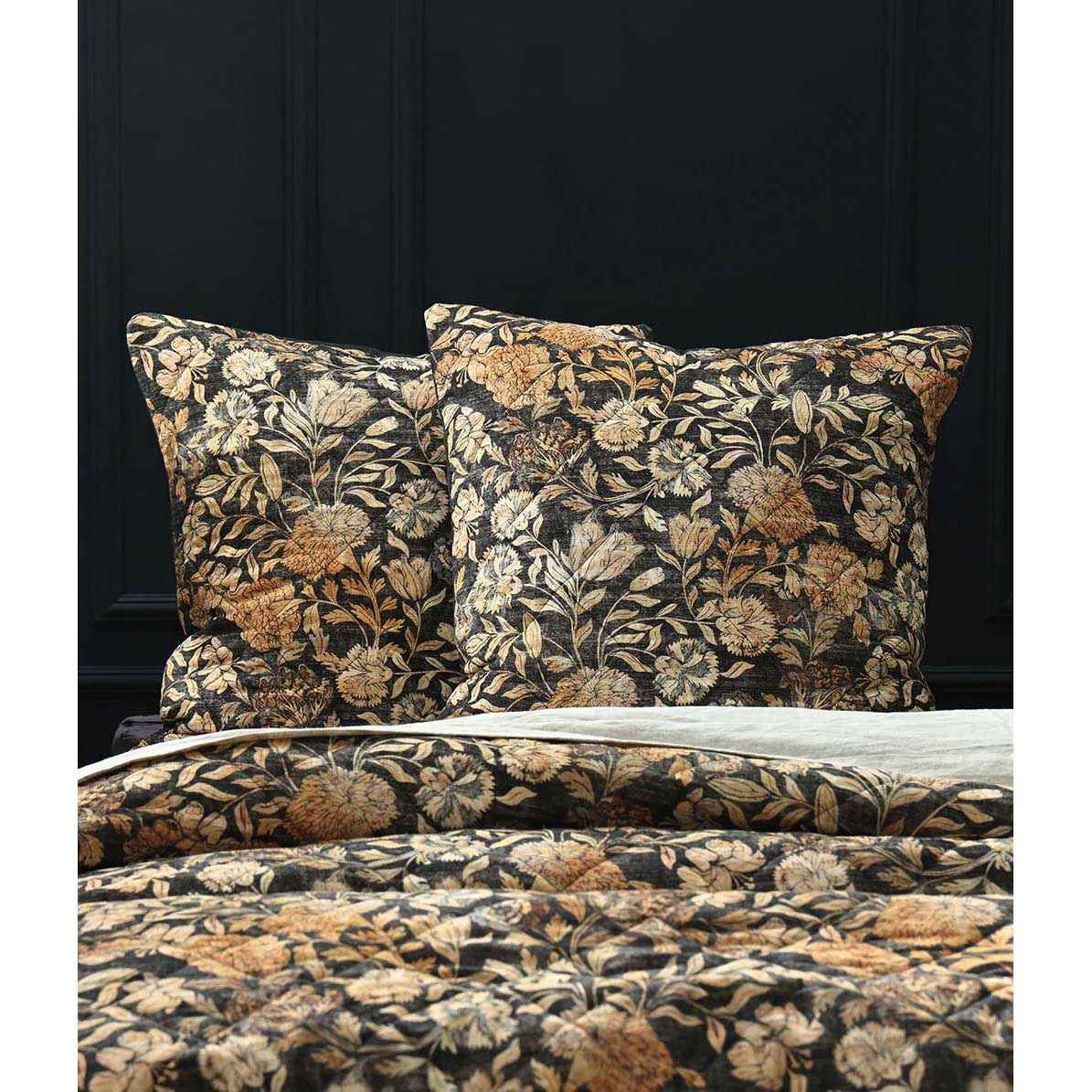 MM Linen Beaumont Quilted Euro Set