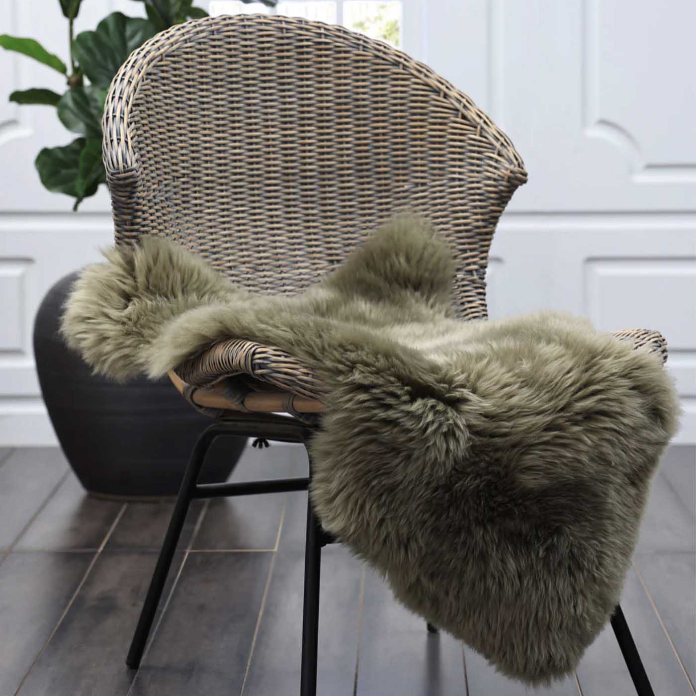 MM Linen NZ Wool Sheepskin Rug