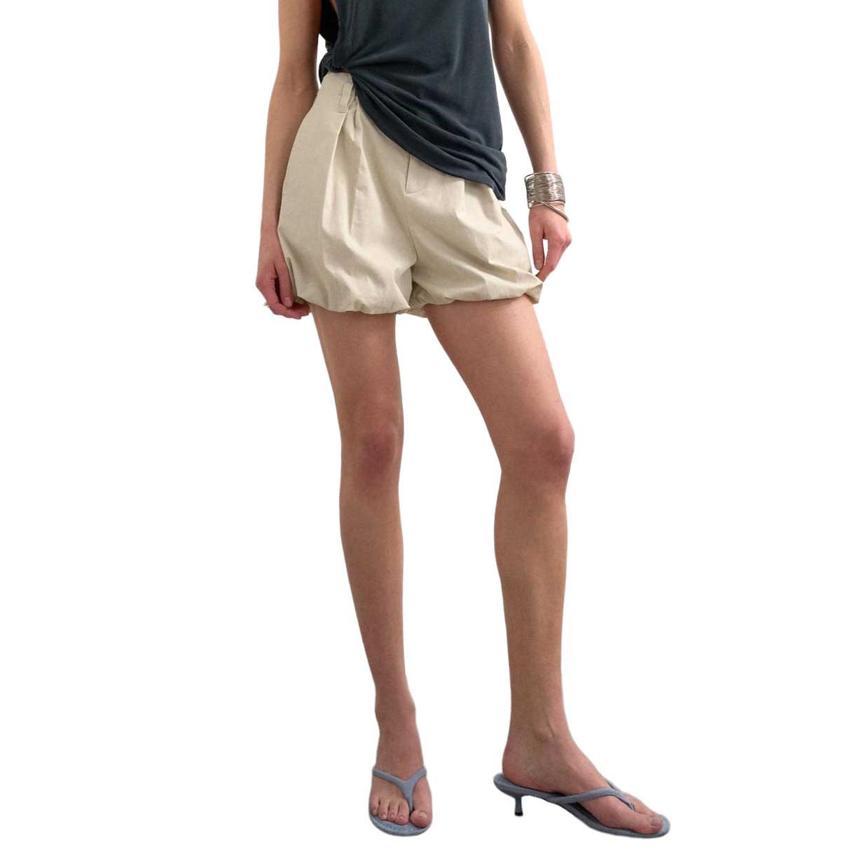TOPSHOP Freya Bubble Hem Cargo Short