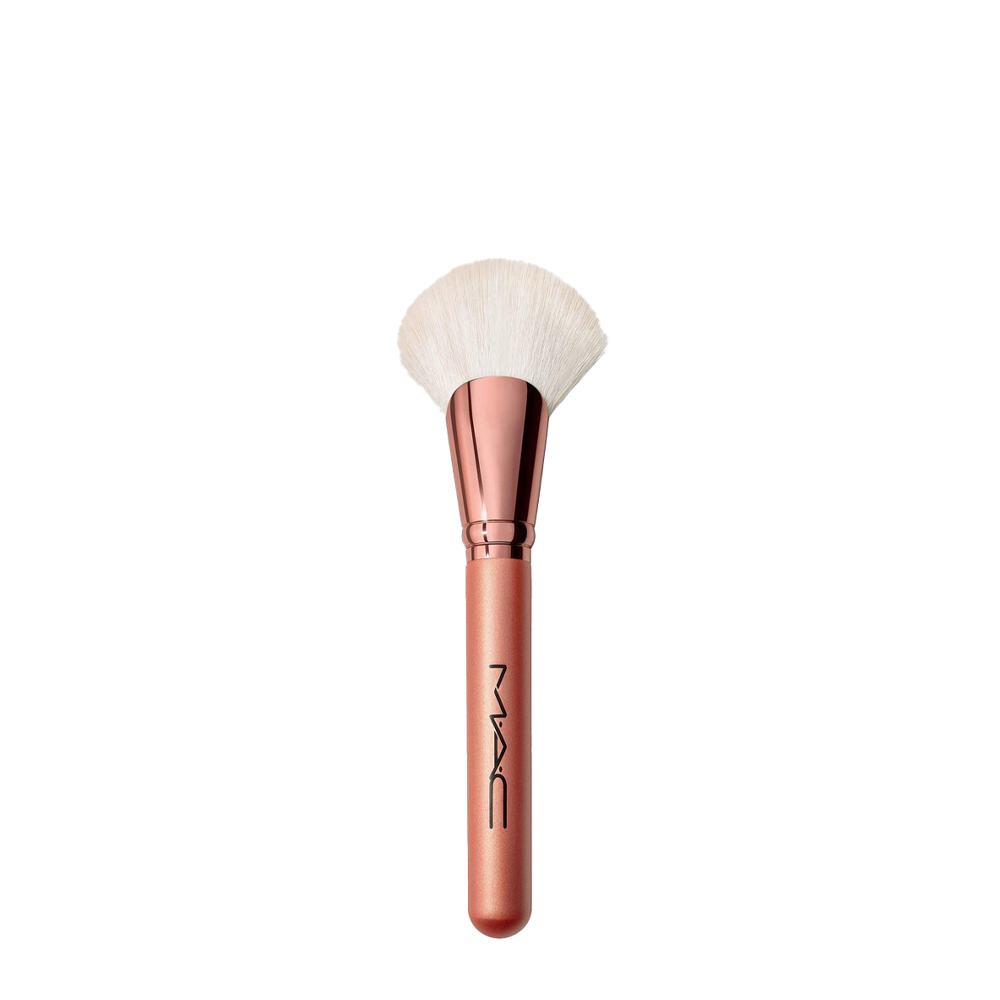 MAC 143S Bronzer Fan Brush