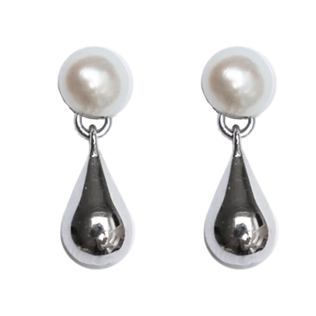 Boh Runga Droplet Moon Glow Studs