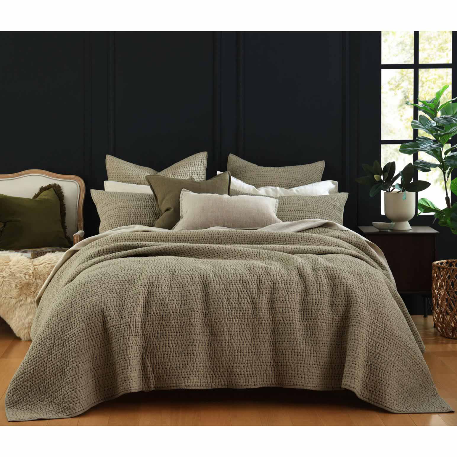 MM Linen Loom Coverlet Set