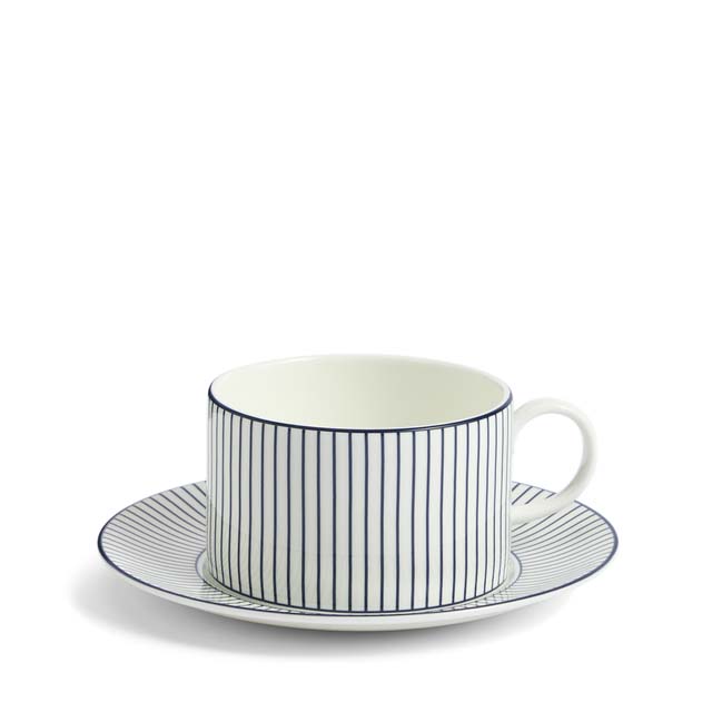 Wedgwood Gio Teacup Saucer 220ml Pinstripe White