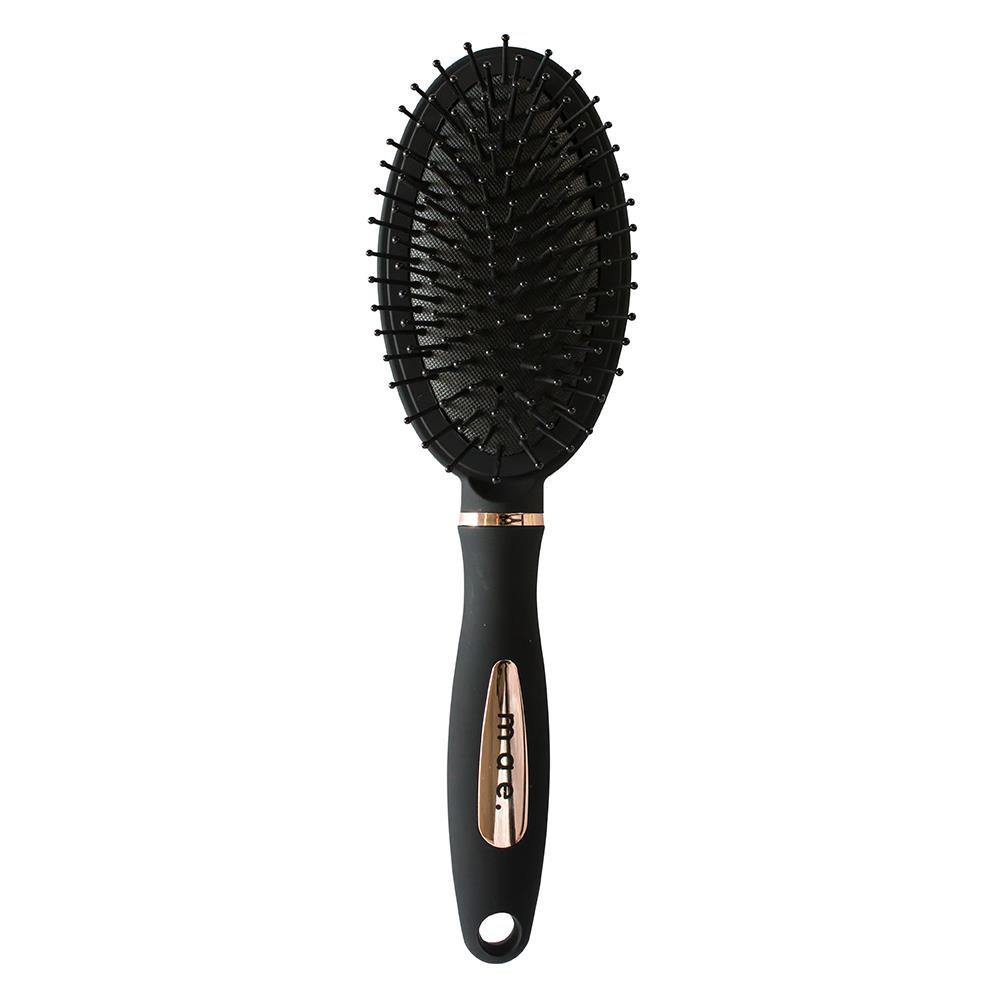 Mae Brush Ionised Oval Pad