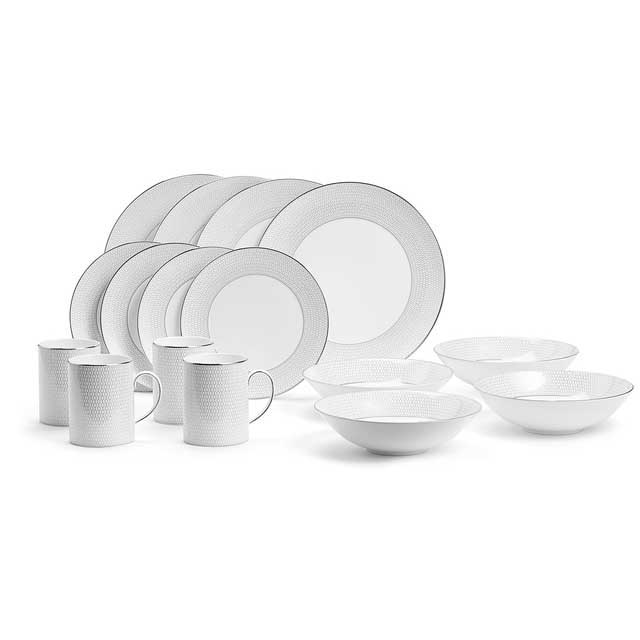 Wedgwood Gio Platinum 16 Piece Set