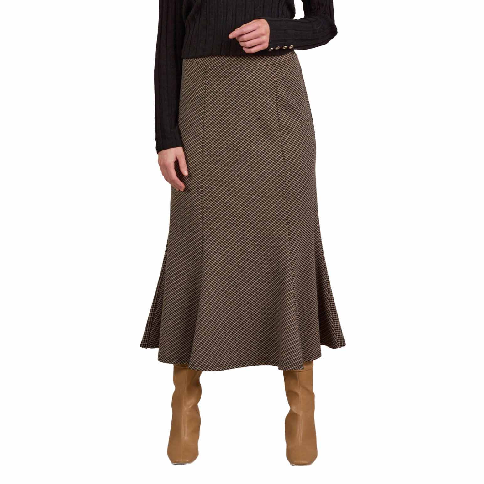 Vassalli Mid Length Fluted Skirt