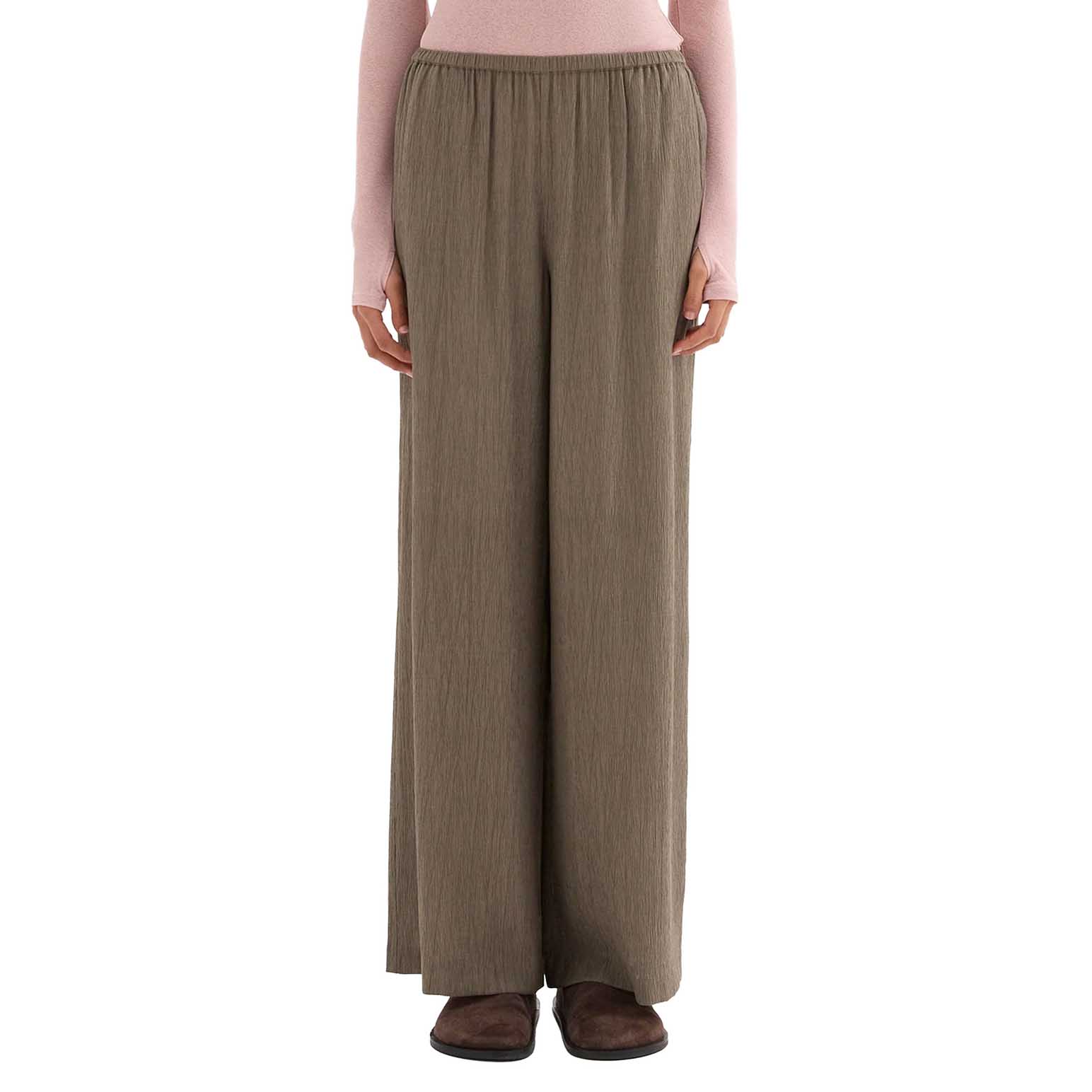 Nude Lucy Samira Pant
