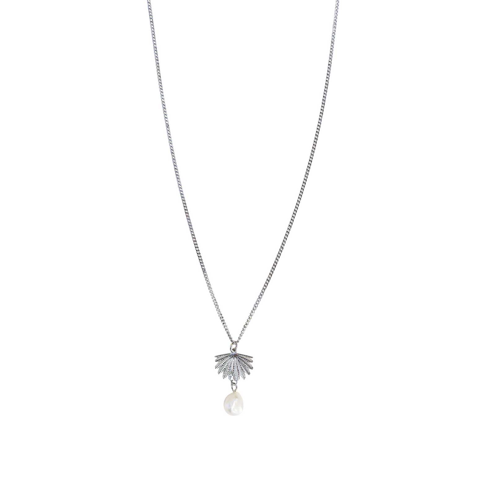 Boh Runga Fantail Pearl Pendant Silver Chain 45cm