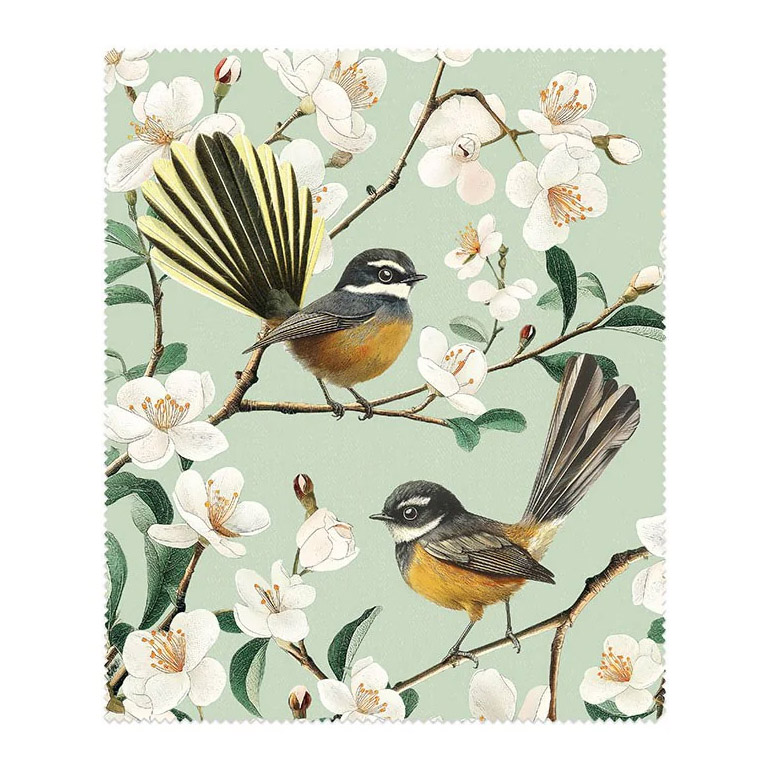Chatty Fantails Lens Cloth